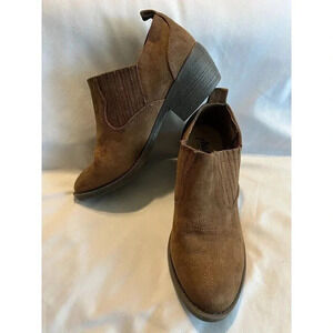 Austin Trading Co Brown Suede Booties Size 10
